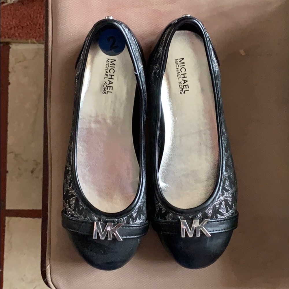 Girls MK flat shoes